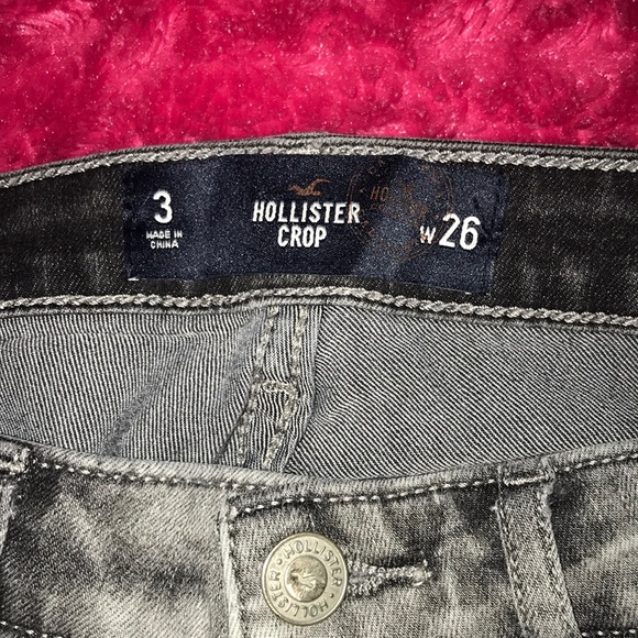 Hollister Crop Jeans! - Picture 3 of 3